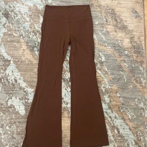 Lululemon Groove Super-High-Rise Flared Pant in Java